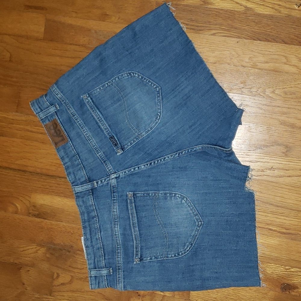 Lee Shorts - Picture 6 of 7